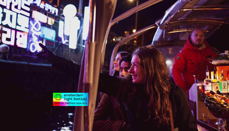 Amsterdam: Light Festival Cruise With Drinks & Snacks - Drinks and snacks onboard: how the unlimited option changes the vibe