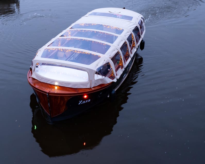 Amsterdam: Light Festival Heated Cruise & Unlimited Drinks! - 75 Minutes Through the Grachtengordel Canal World