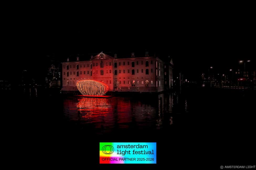 Amsterdam: Light Festival Heated Cruise with Drinks & Snacks - Drinks and snacks: how the $31 value plays out in real life