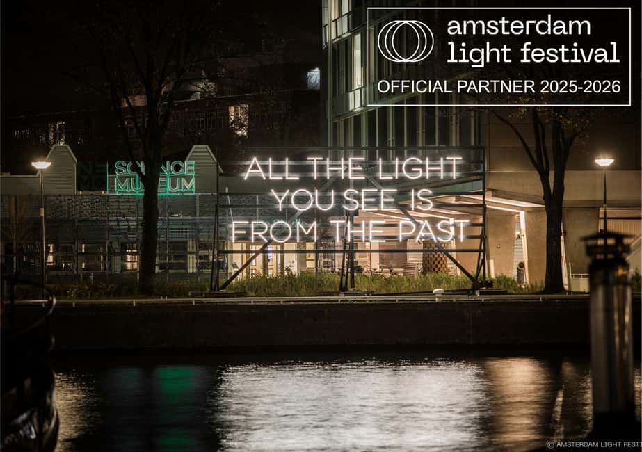 Amsterdam Light Festival Live Commentary & Optional Drinks - Price and value: what $31 buys for 1.5 hours