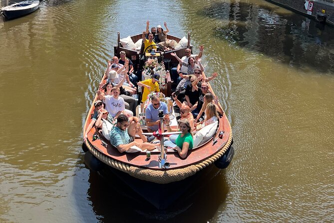 Amsterdam Luxury Boutique Boat tour with Unlimited Beer and Wine - Oude Kerk area: old walls, practical perspective
