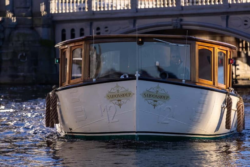Amsterdam: Luxury Canal Cruise with Optional Snacks & Drinks - Weather and comfort: bring a layer, but don’t cancel your plans