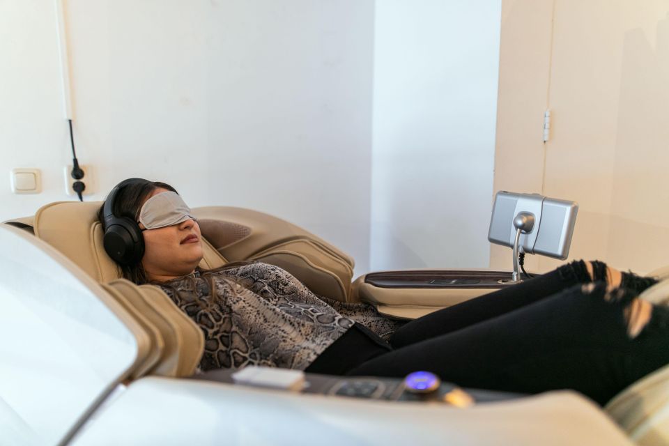 Amsterdam: Massage Session - Should You Book Relax Lounge in Amsterdam?