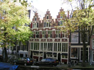 Amsterdam Old City Private Walking Tour - Meet at Amsterdam Central Station: how to start without stress
