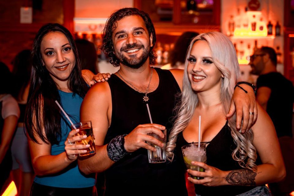 Amsterdam: Original Pub Crawl Party with VIP Entrance - Should You Book This Amsterdam Pub Crawl?