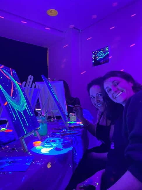 Amsterdam: Paint and Sip in the Dark at Rembrandt van Wine - Why this paint-in-the-dark night feels different in Amsterdam