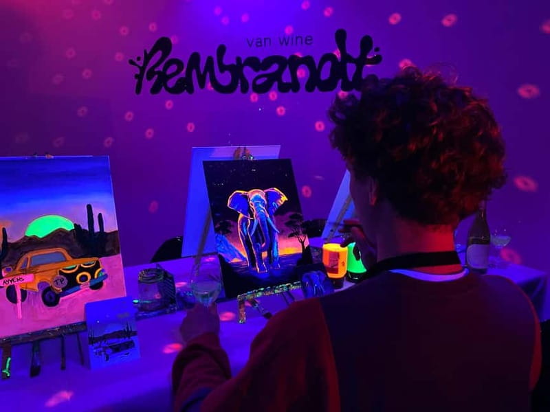 Amsterdam: Paint and Sip in the Dark at Rembrandt van Wine - Neon paint templates: your shortcut when you fear a blank canvas