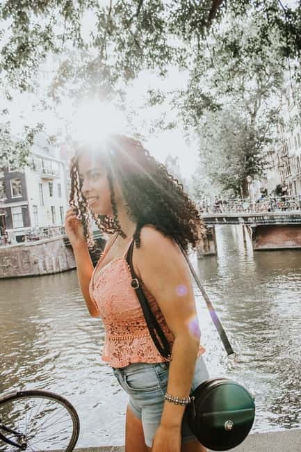 Amsterdam: Particular Photo Session - The digital gallery in 5 business days (and how you pick your favorites)