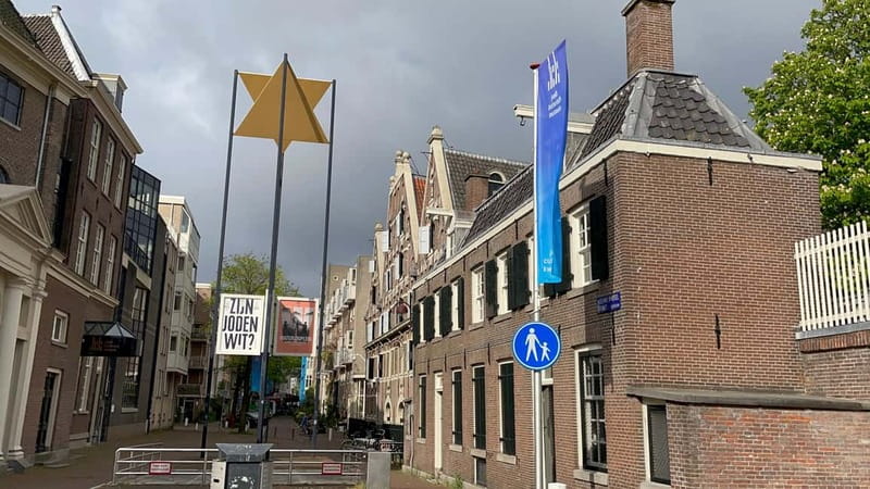 Amsterdam: Private Anne Frank and Jewish History Tour - Optional tram ride: when walking is part of the point
