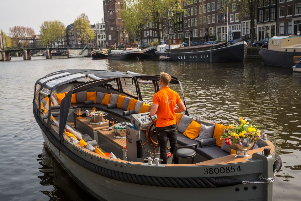 Amsterdam: Private BBQ Cruise with Personal Chef & Drinks - Your canal route: Herengracht, Keizersgracht, Prinsengracht, and the Red Light area