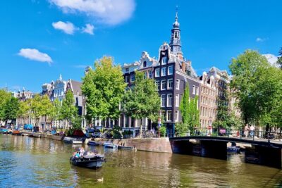 Amsterdam Private Canal Cruise – 90 Minutes through the Old City - Electric boat comfort: quiet, covered, and surprisingly practical