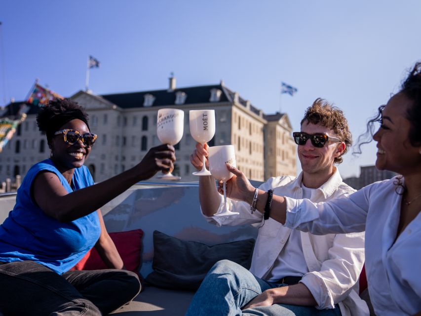 Amsterdam: Private Canal Cruise with Drinks and Snacks - Key things to know before you go