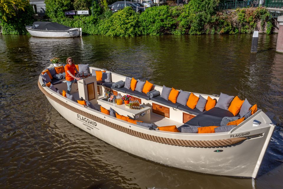 Amsterdam: Private Cruise with Drinks & Pizza or Burger - Timing: 1.5–2 hours total, with real cruising time inside