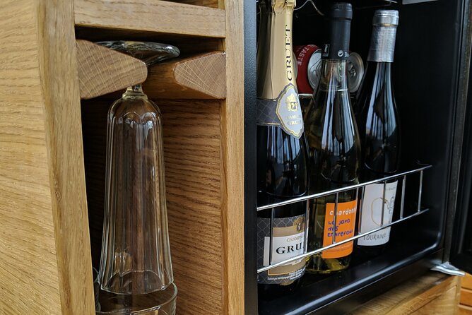 Amsterdam Private Dinner Cruise incl Drinks & 2-course Dinner 2hr - What’s included in the drinks (and what costs extra)