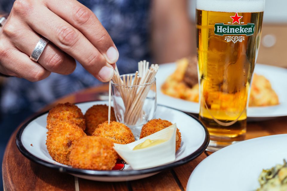 Amsterdam: Private Food Tour with a Local - Guide style is the secret ingredient