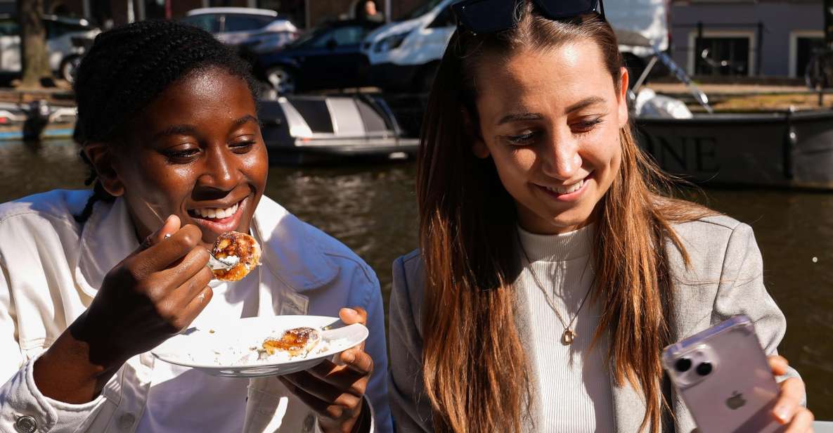 Amsterdam: Private Luxury Cruise with BBQ and Drinks - Live-cooking BBQ and unlimited drinks: a full meal, not a snack
