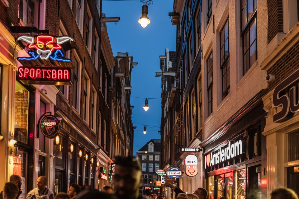 Amsterdam: Private Night Tour of Speakeasies and Bars - Who This Private Night Tour Is Best For