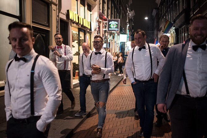 Amsterdam Private Pub Crawl in the City Center - Free shots and mandatory drink purchases: how to approach it
