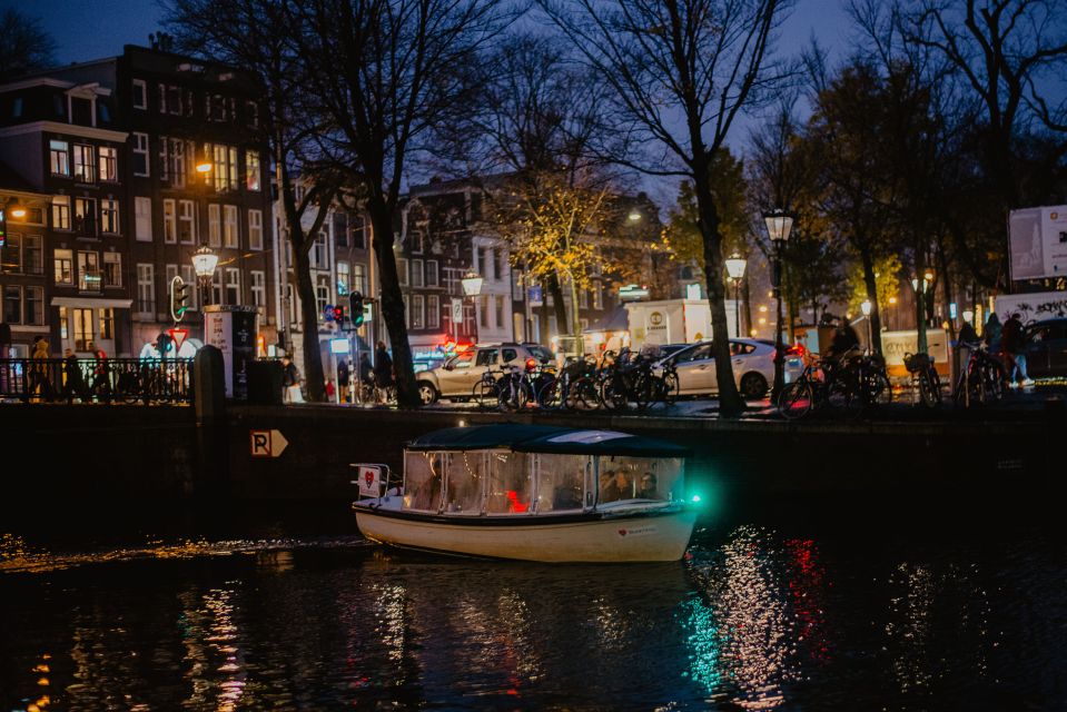 Amsterdam: Private Romantic Evening Boat Tour with Prosecco - Price and value check for a couple