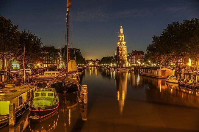 Amsterdam: Private Romantic Evening Canal Cruise + Bubbles/Snacks - Private comfort on a silent electric boat (roof, windows, blankets)
