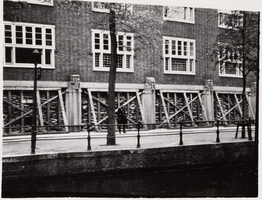 Amsterdam: Private World War Two History Walking Tour - Key highlights at a glance