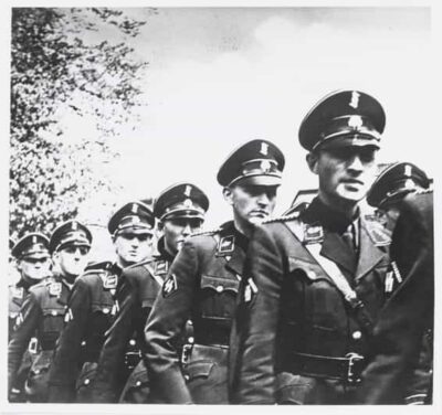 Amsterdam: Private World War Two History Walking Tour - Meeting at Prinsengracht and Getting Your Bearings Fast