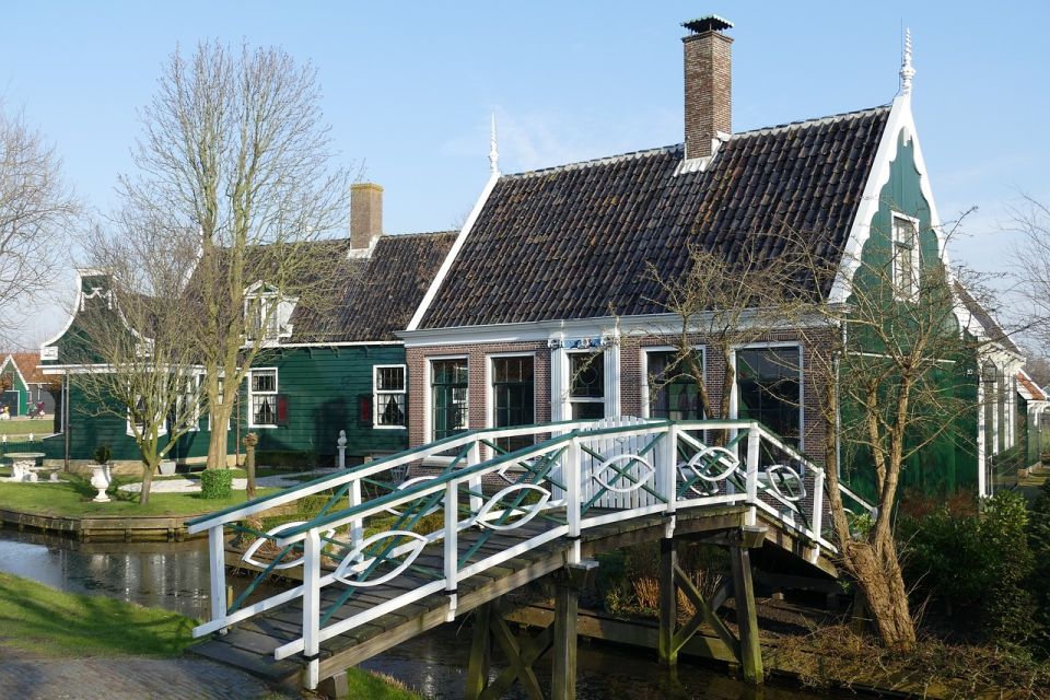 Amsterdam: Private Zaanse Schans Windmills and Volendam Trip - What kind of traveler should book this?