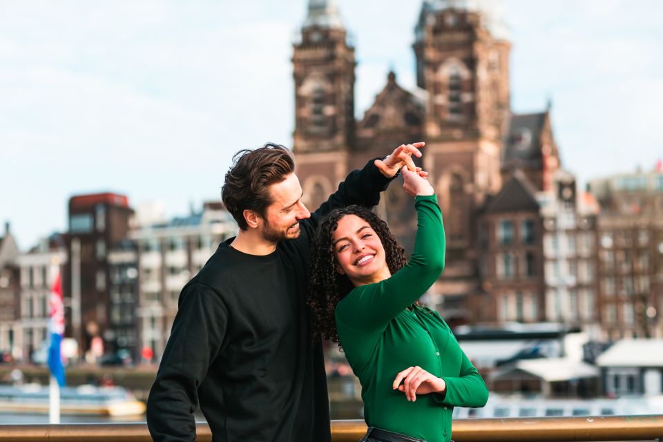 Amsterdam: Professional photoshoot at Centraal Station - Is it worth booking? My take