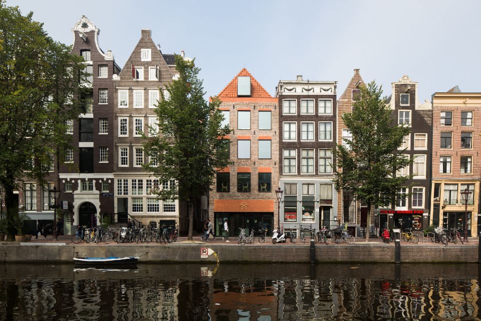 Amsterdam: Red Light District 1-hour Smartphone Audio Tour - Why this Red Light District audio walk works