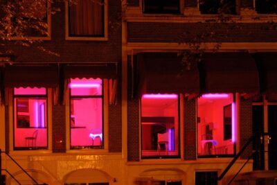 Amsterdam: Red Light District 1-hour Smartphone Audio Tour - Starting at Dam Square: Amsterdam’s origin in your headphones
