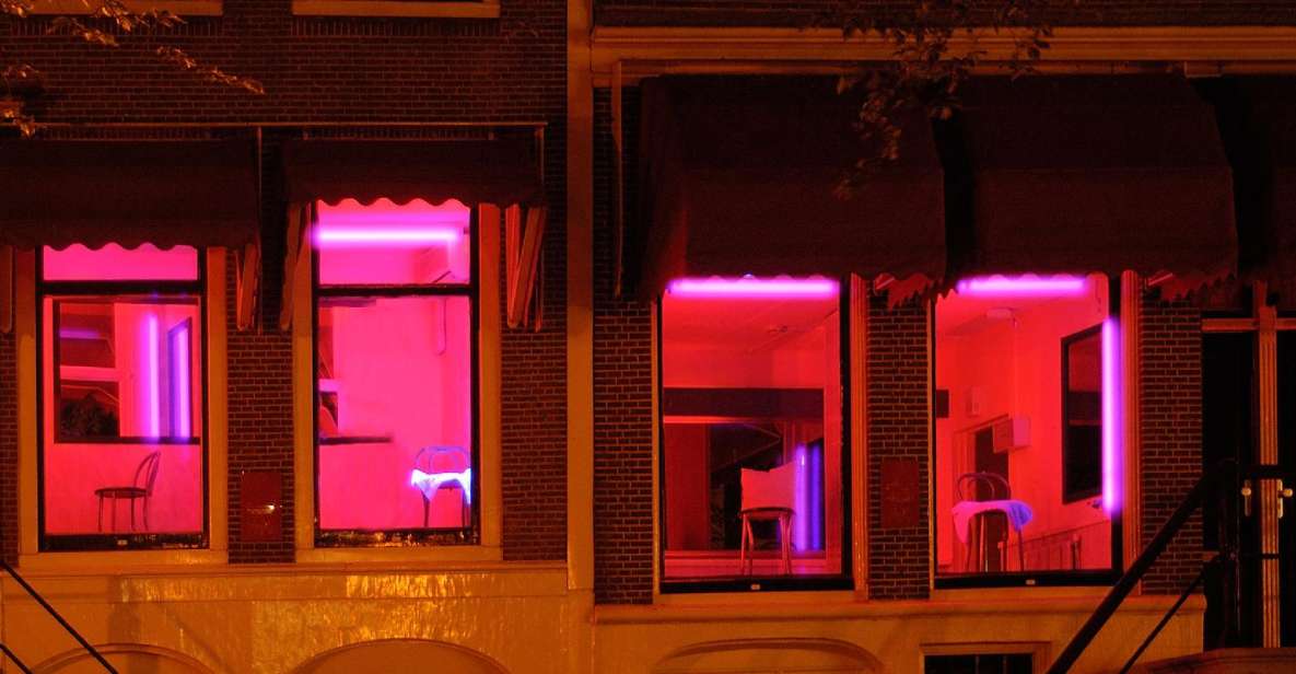 Amsterdam: Red Light District 1-hour Smartphone Audio Tour - Ons’ Lieve Heer op Solder: a clandestine chapel surprise