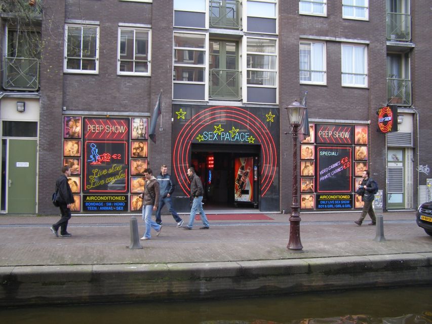 Amsterdam: Red Light District and Coffeeshop tour - Coffeeshops, smartshops, and what Dutch rules really mean