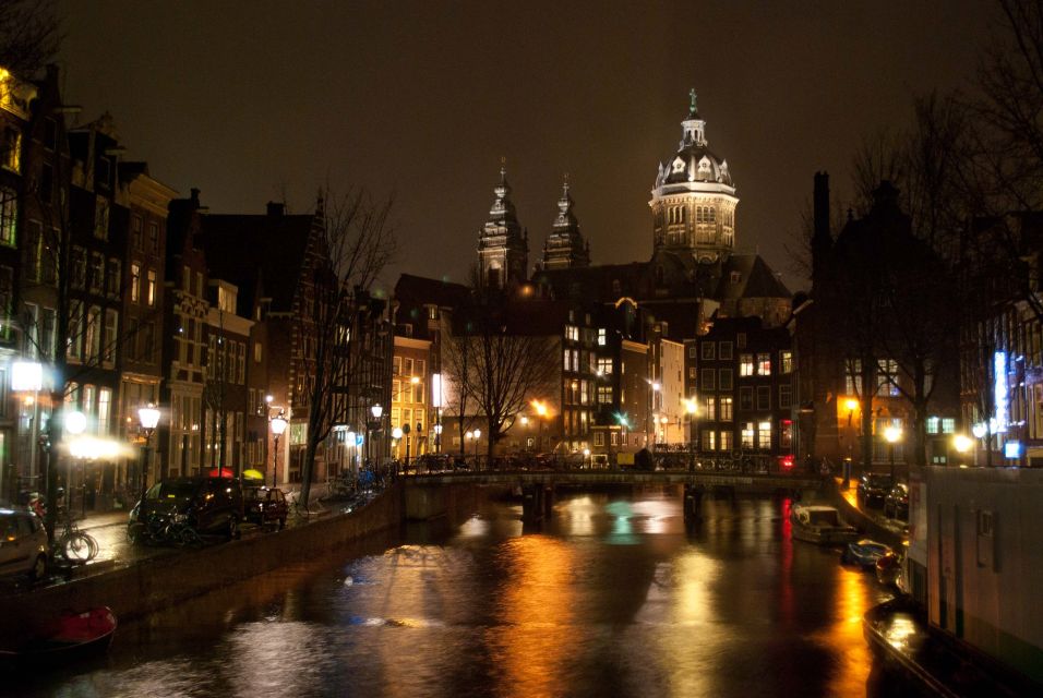 Amsterdam Red Light District and Old Town Walking Tour - Starting in Old Town: where the stories get grounded in place