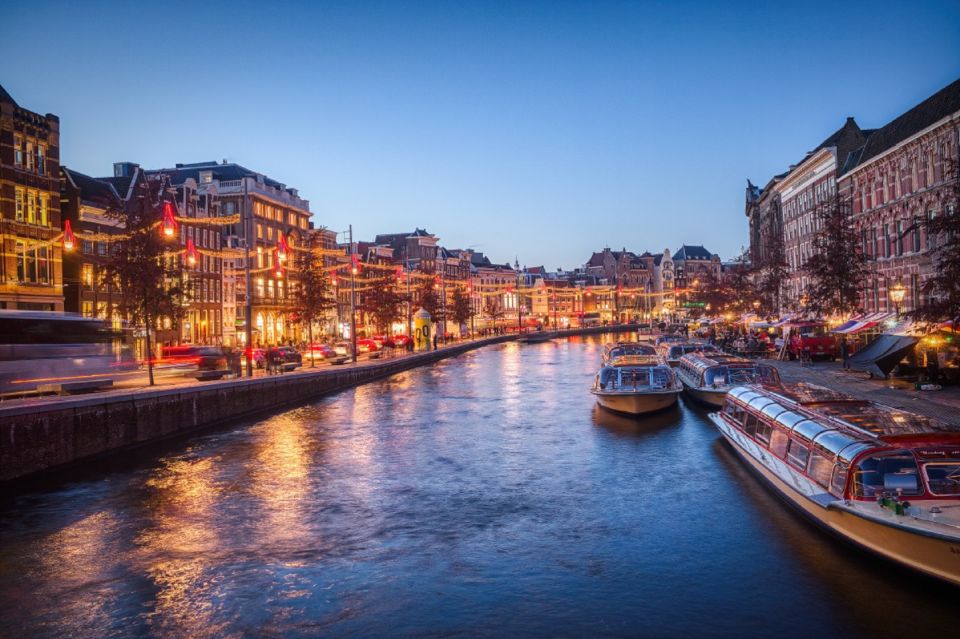 Amsterdam Red Light District tour with a local guide - Price and Value: What $40 Buys You in Amsterdam