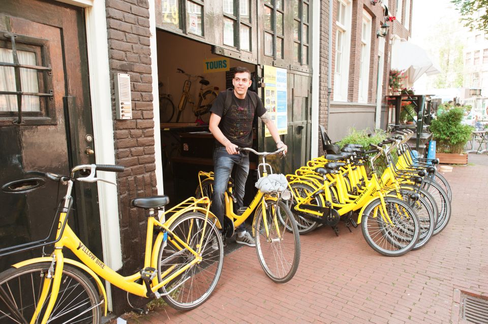 Amsterdam: Relaxed City Highlights Guided Bike Tour - Magere Brug (Skinny Love Bridge) to Herengracht: classic photos with real pacing