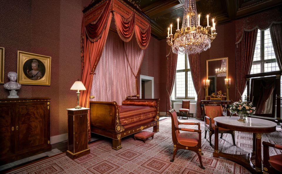Amsterdam: Royal Palace Entry Ticket and Audio Guide - Who should book this Royal Palace audio-guided entry