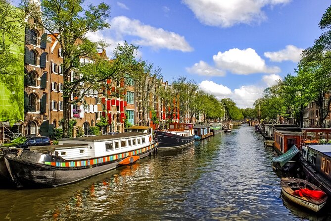 Amsterdam Scavenger Hunt and Highlights Self Guided Audio Tour - A scavenger hunt that makes Amsterdam feel map-like