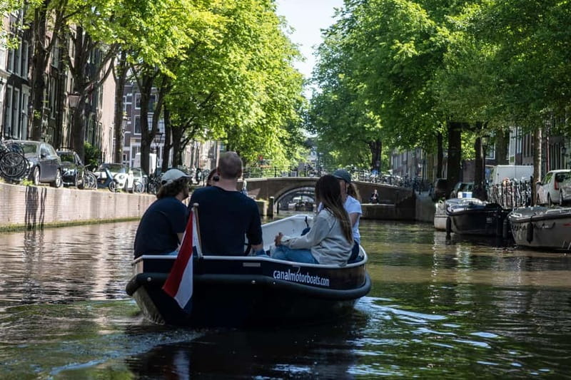Amsterdam: Self-Drive Boat Rental - Key things you’ll notice right away
