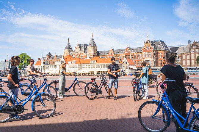 Amsterdam Small-Group Bike Tour With Optional Canal Cruise - Start at Nieuwezijds Voorburgwal: where the ride really begins