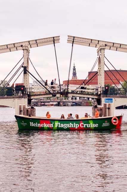 Amsterdam: The Heineken Flagship Canal Cruise - Timing and pace: how the 1-hour schedule works in real life
