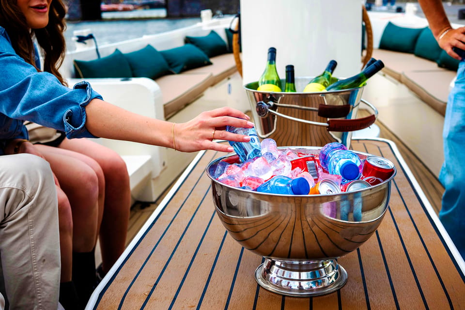 Amsterdam: The Newest Canal Cruise with Drink Option - Who This Canal Cruise Is Best For