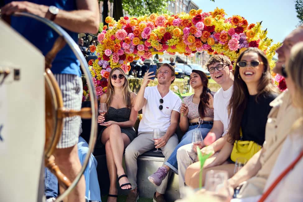 Amsterdam: The Original Flower Boat with Local Guide and Bar - Why the Original Flower Boat is such an easy Amsterdam win