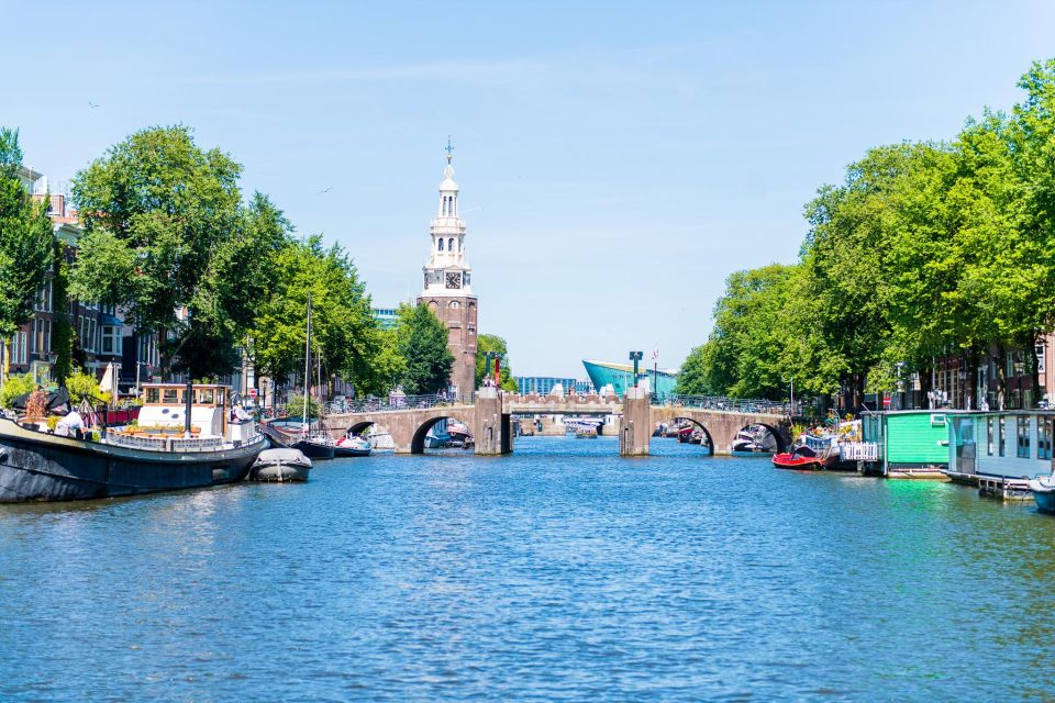 Amsterdam: Traditional Canal Cruise with Bar on Board - Why covered, heated boats are the real upgrade in winter