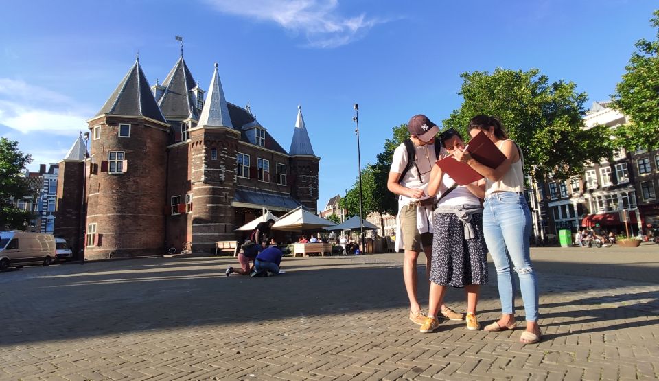 Amsterdam: Treasure Hunt Walking Tour "A Secret Sender" - How the mystery and puzzle box work