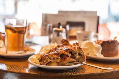 Amsterdam: Ultimate Amsterdam Food Tour - Café De Zwart and the Spui walk: apple pie with coffee, then stories