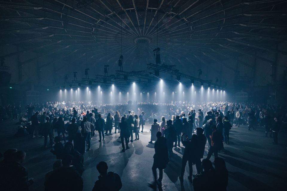 Amsterdam: Unfold.art 'Sora' Immersive Art Exhibit Ticket - How to enjoy Sora at your own pace (without missing the best parts)