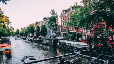 Amsterdam Walking Tour with a Local - Meeting Your Guide and Getting Your Interests Sorted (Lia’s Approach)