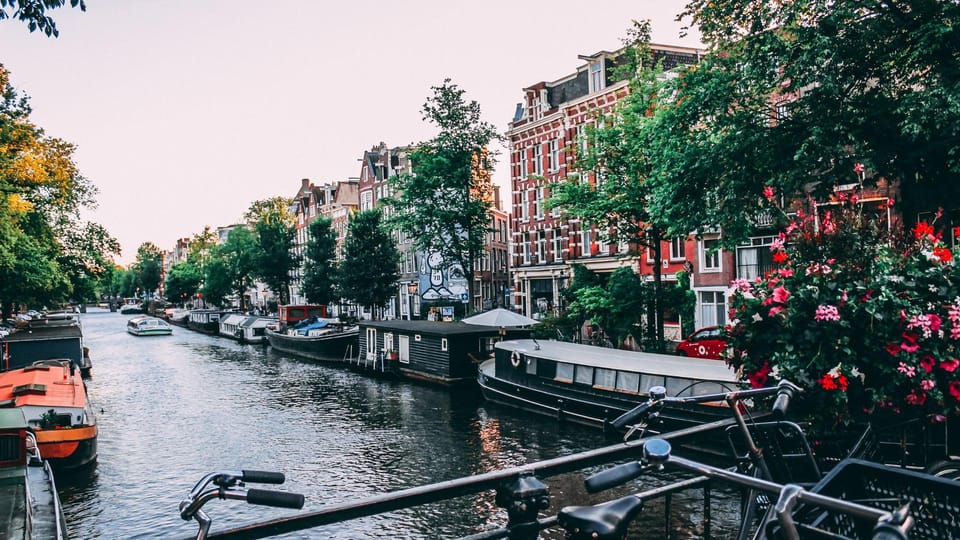 Amsterdam Walking Tour with a Local - Meeting Your Guide and Getting Your Interests Sorted (Lia’s Approach)