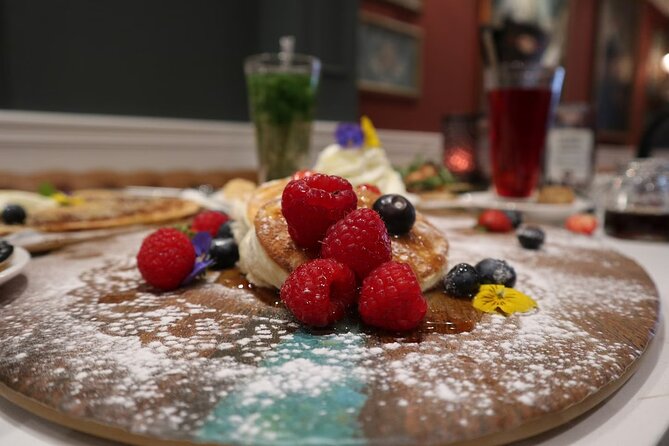Amsterdam: Walking Tour with Dutch Pancake Lunch - Price and value for a 3.5-hour half-day in Amsterdam
