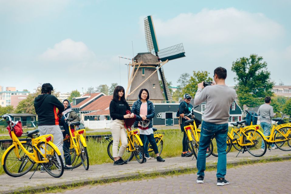 Amsterdam: Waterland District Countryside Villages Bike Tour - From Nieuwezijds Kolk to the Waterland Start Line